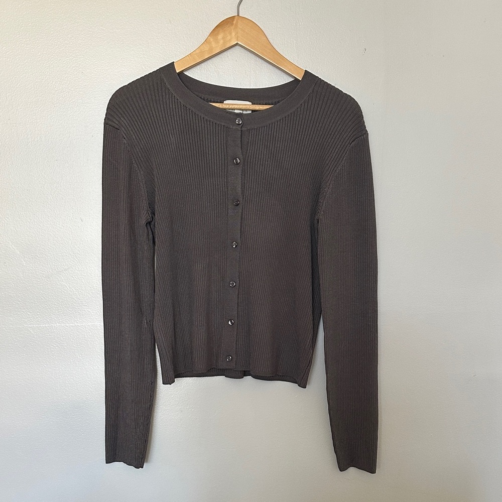 Pinque Elegant Button-Down Ribbed Shirt - Deep Brown